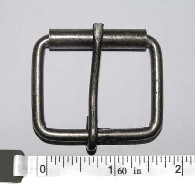 Metal Belt Buckle w/Needle