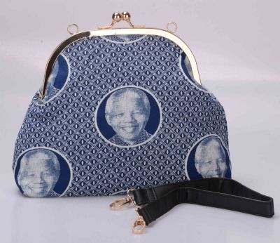 Small Clip Clutch Purse with Handle