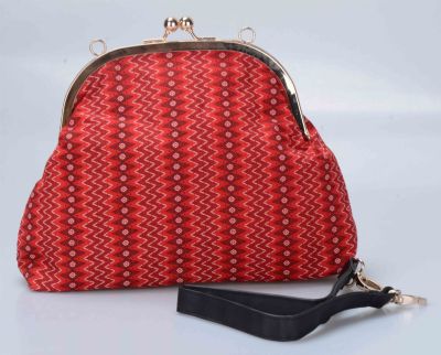 Small Clip Clutch Purse with Handle